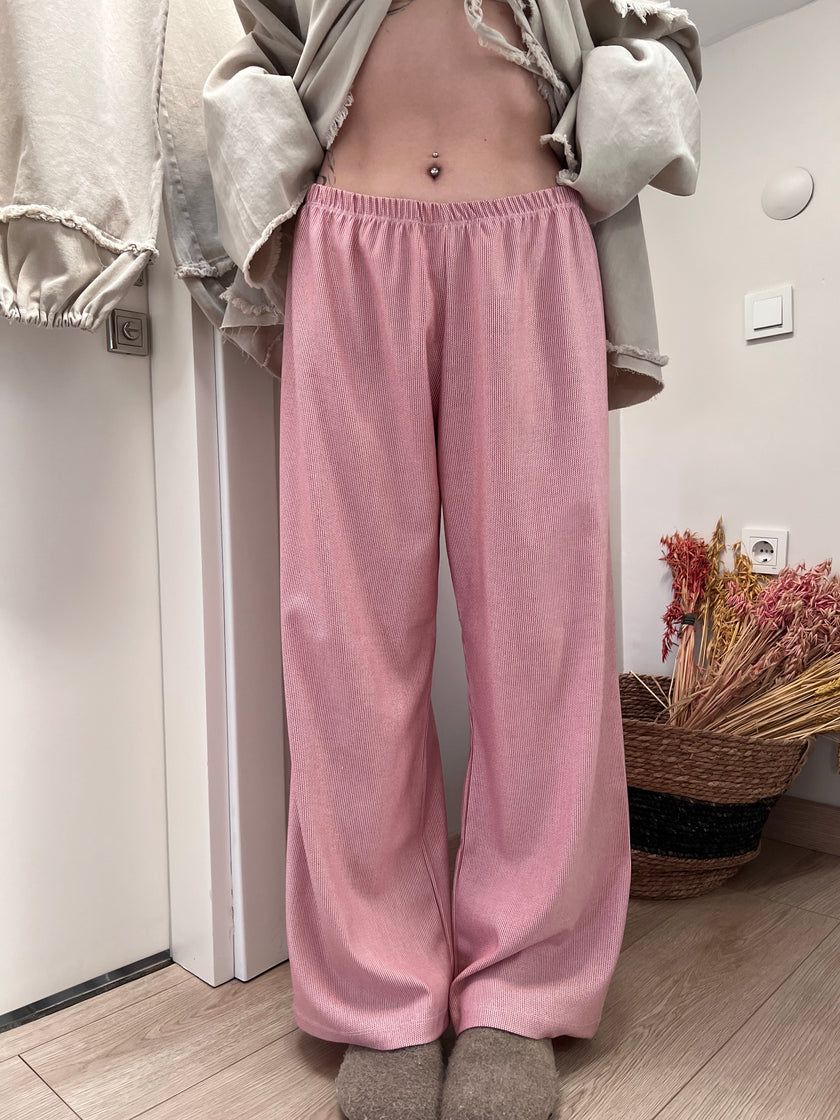 Pijtolon Pöti pembe