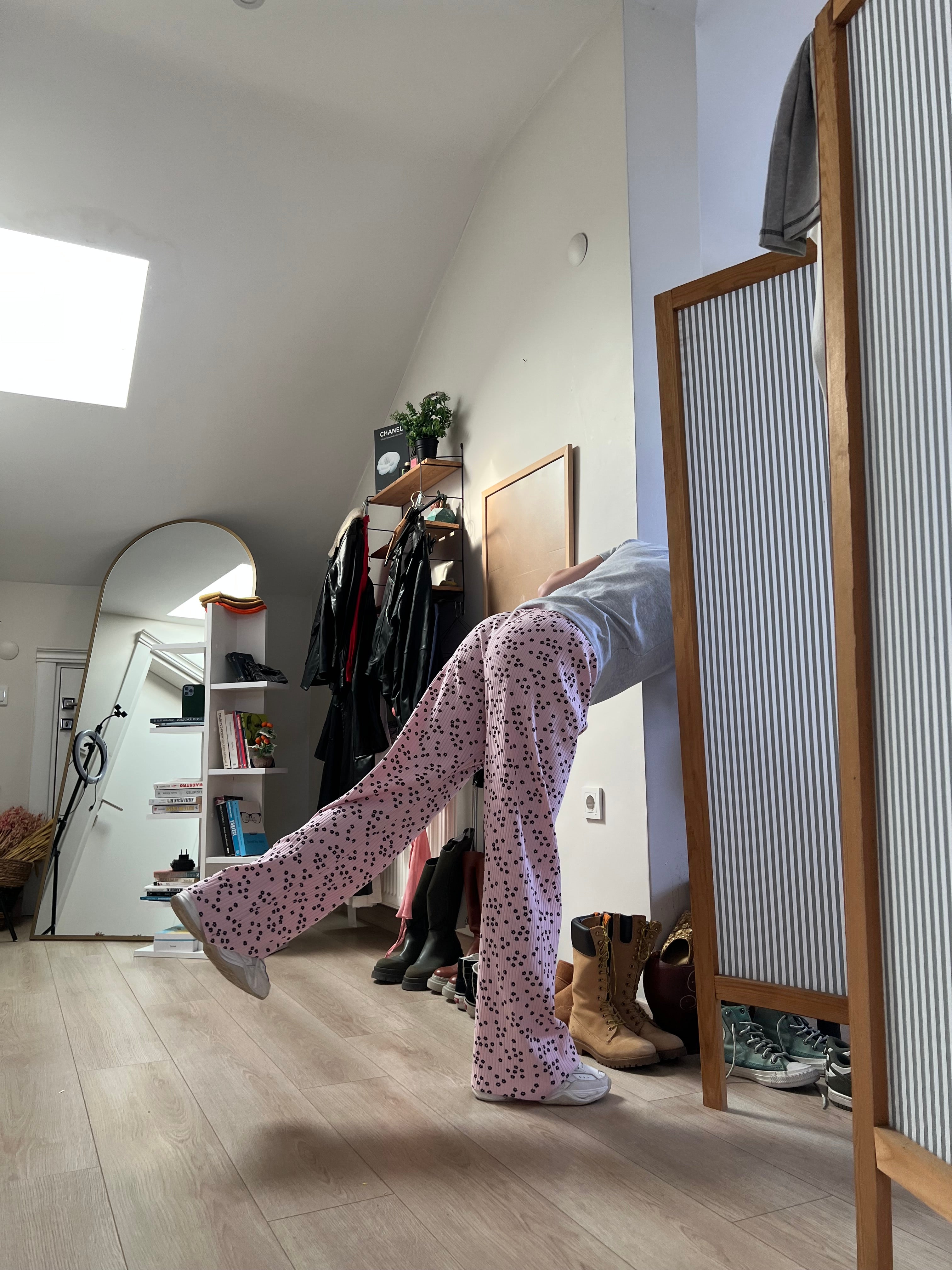 Pijtolon Pudra(siyah çiçekli)