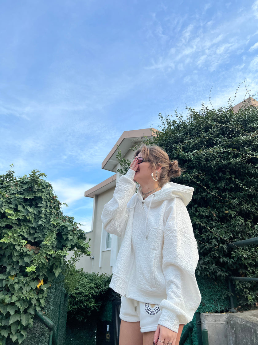 Beyaz Baskılı Hoodie