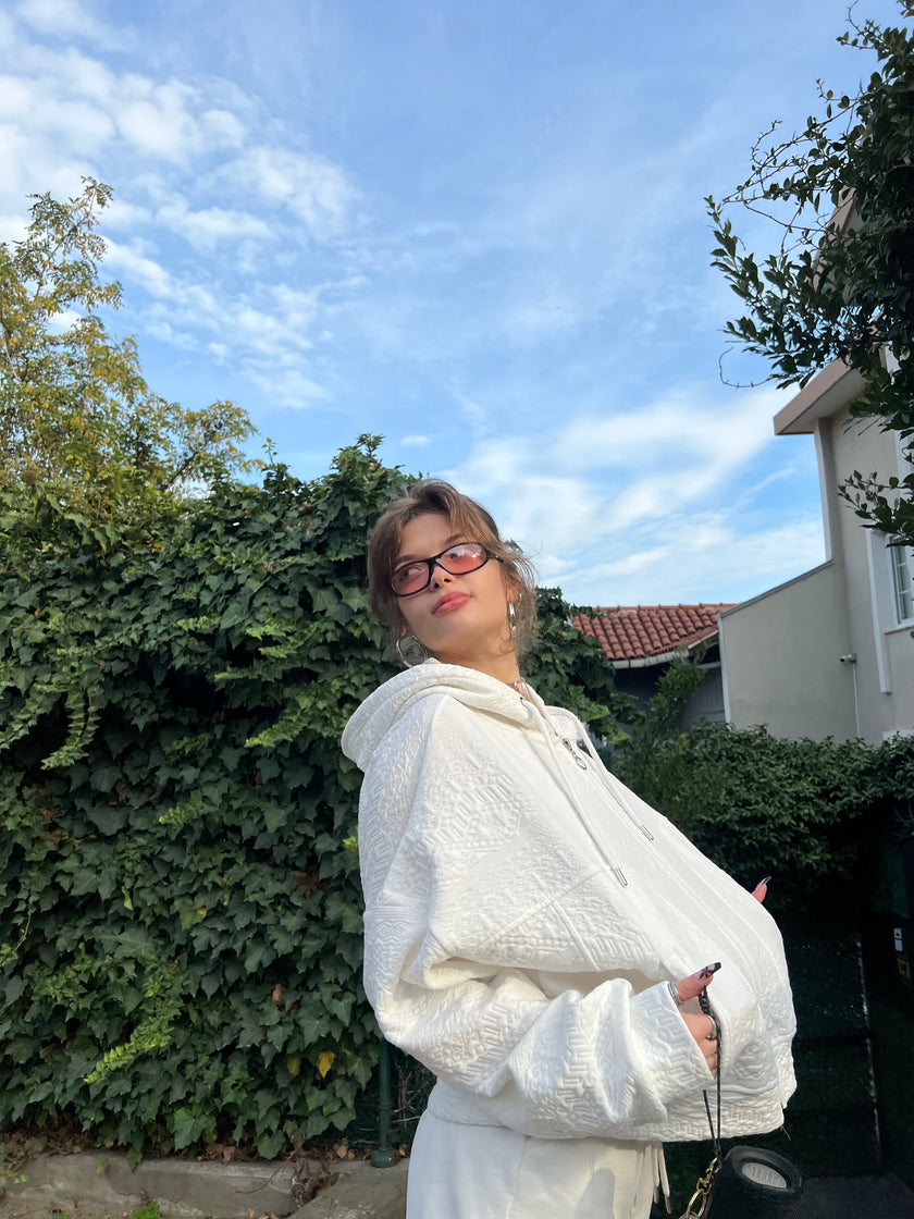 Beyaz Baskılı Hoodie