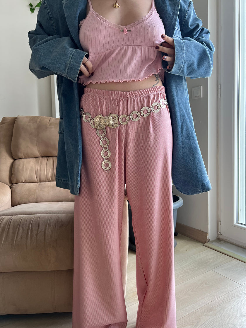 Pijtolon Pöti pembe