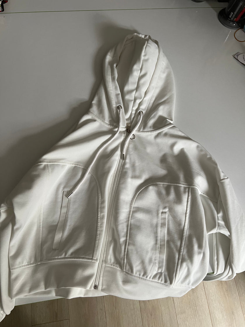 Beyaz Kapüşonlu Ceket