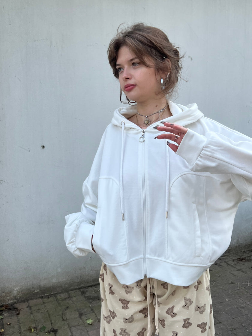 Beyaz Kapüşonlu Ceket