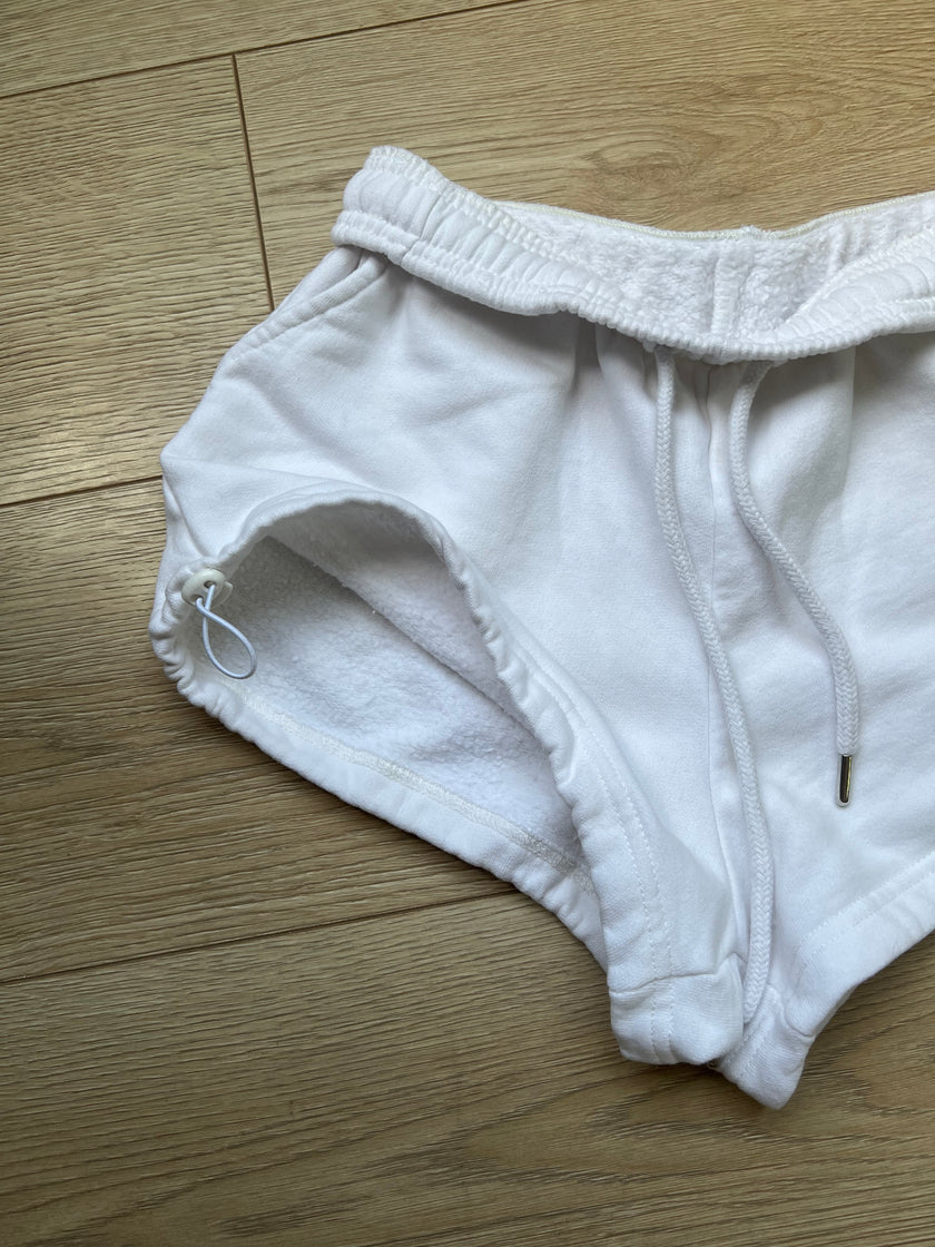 Çiğ beyaz mini Şort