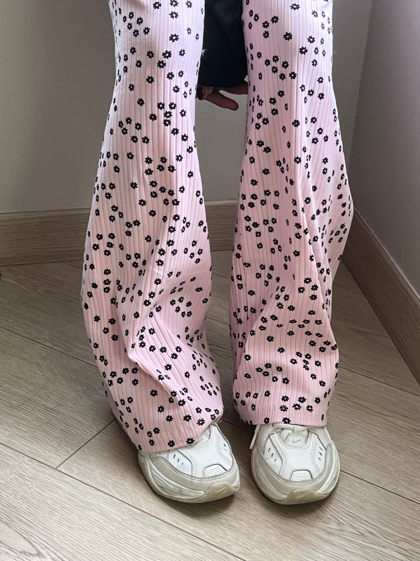 Pijtolon Pudra(siyah çiçekli)
