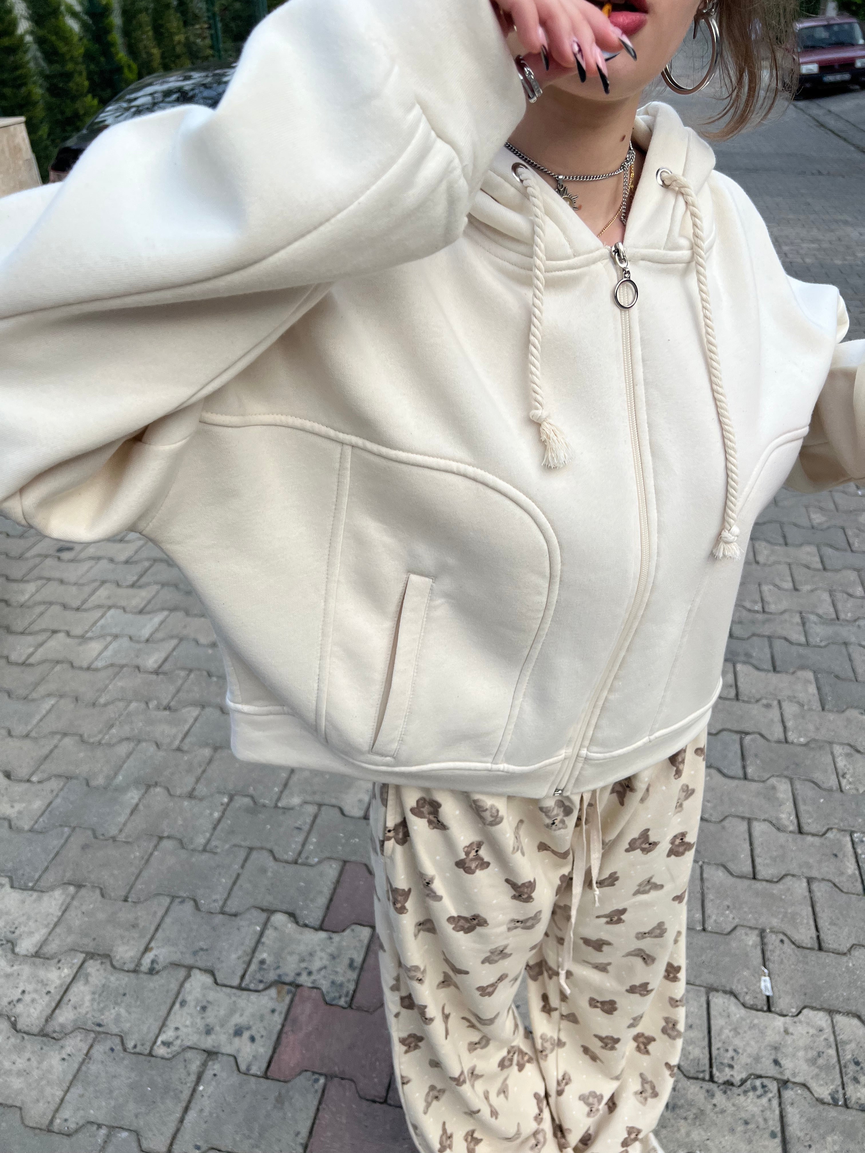 Krem Şardonlu Hoodie