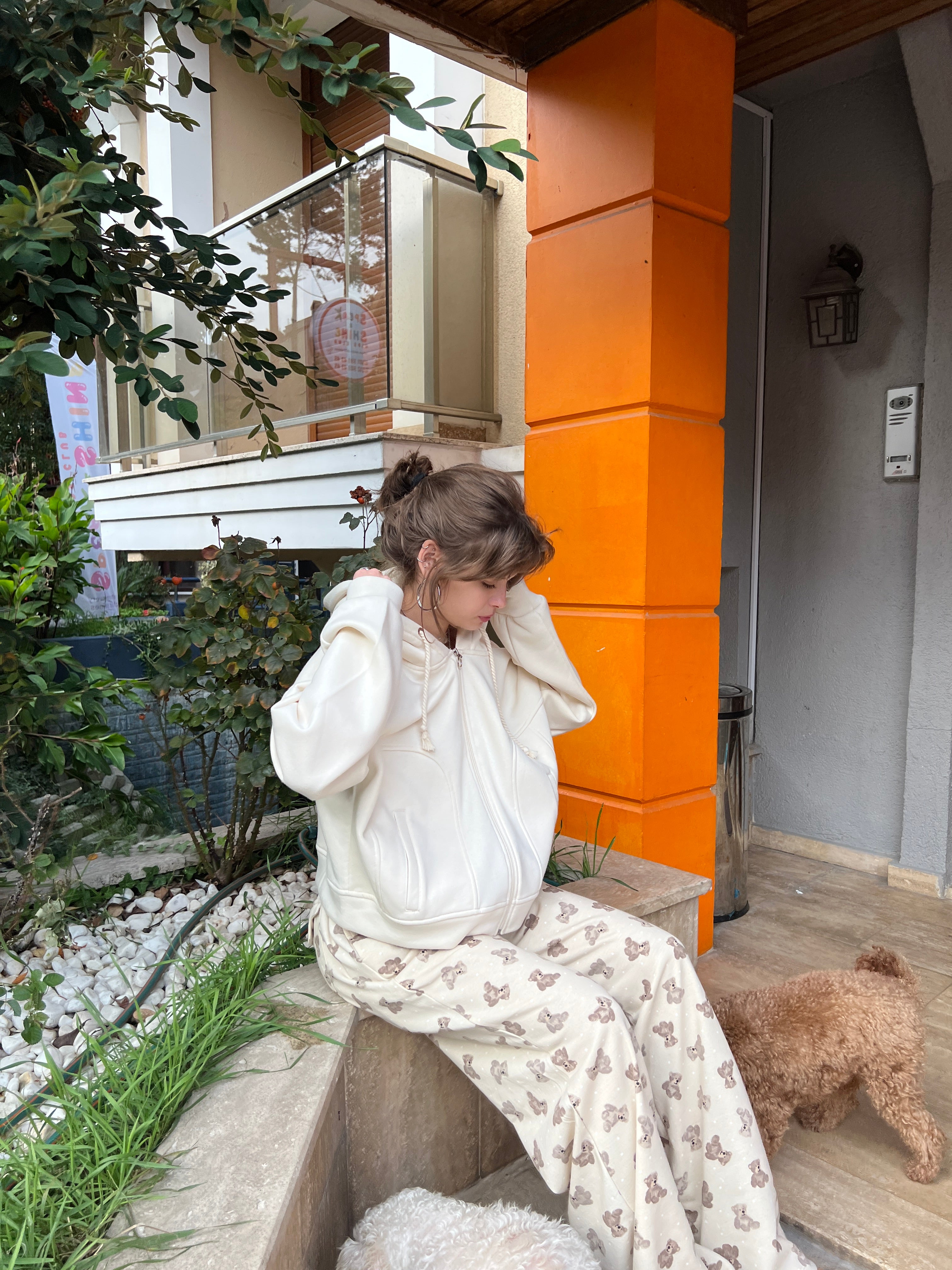 Krem Şardonlu Hoodie