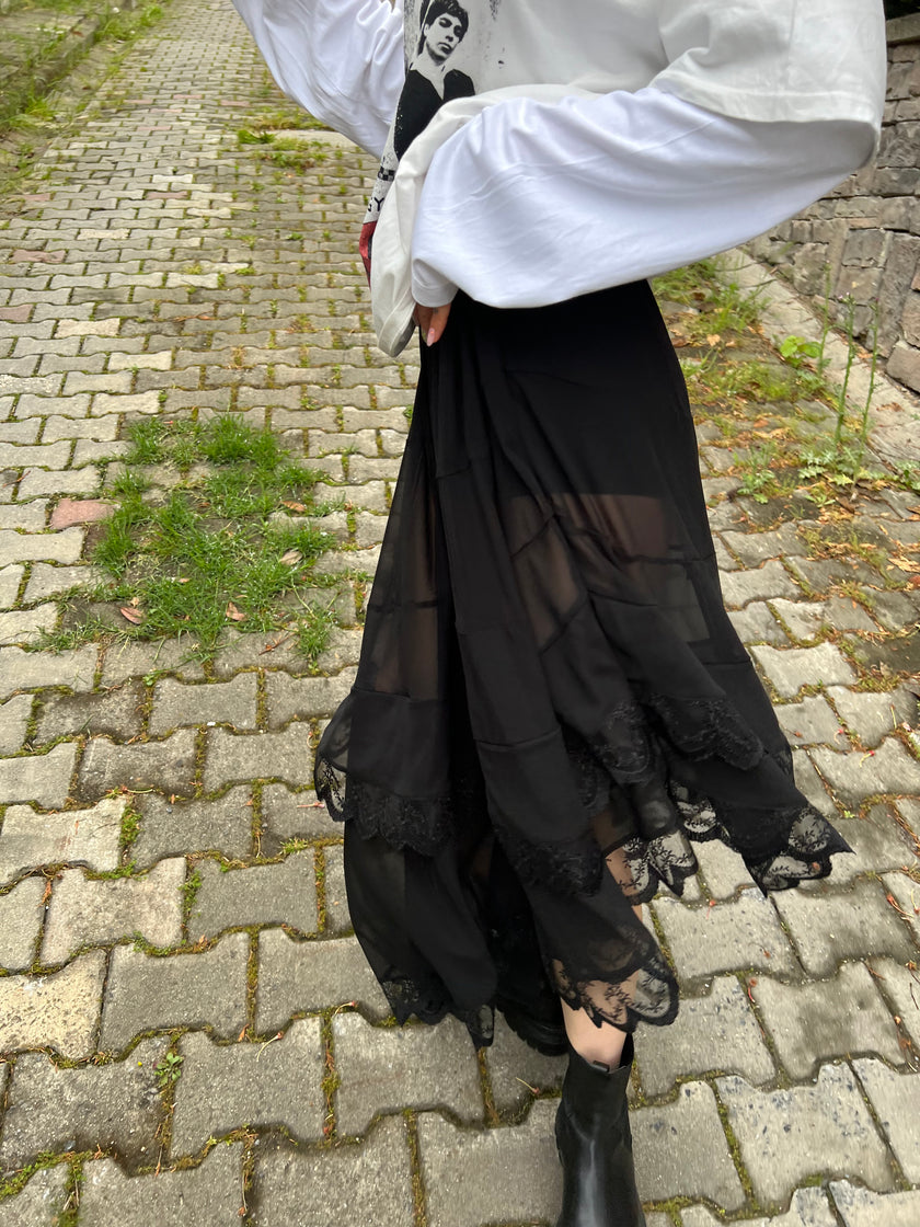 Güpürlü Şifon Etek (siyah)