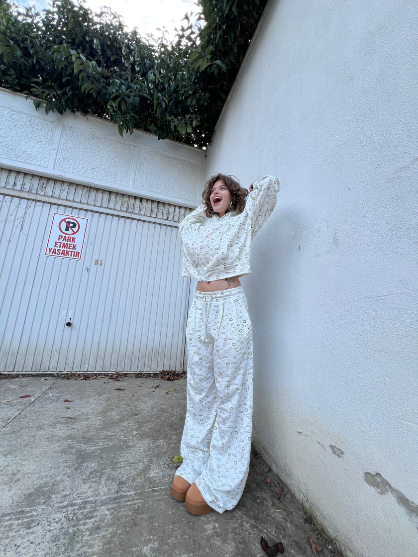 Desenli Eşofman Takımı