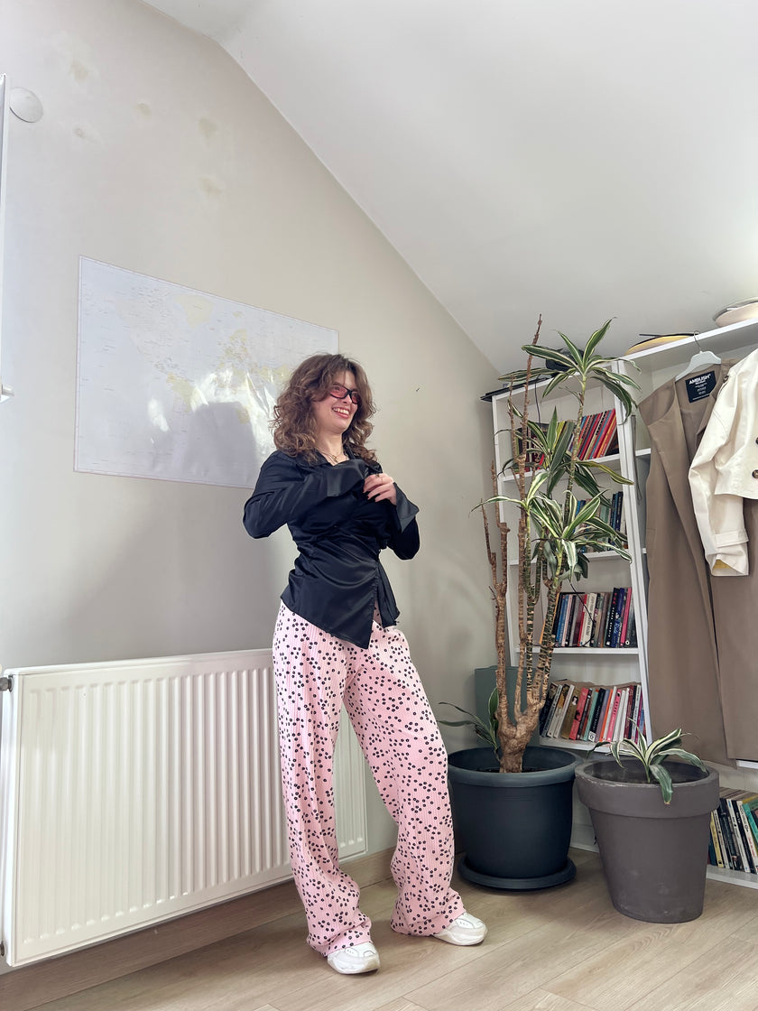 Pijtolon Pudra(siyah çiçekli)