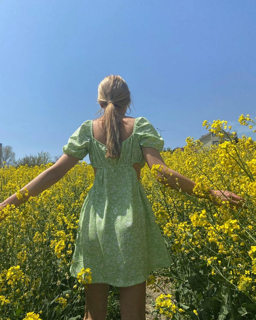 Pencere Detaylı Çiçekli Elbise